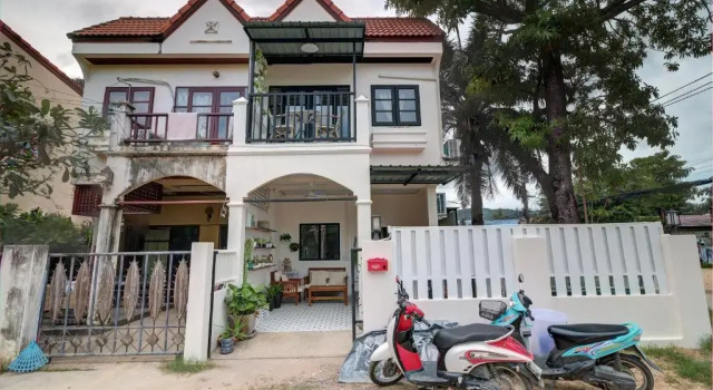 Rattana House Homestay