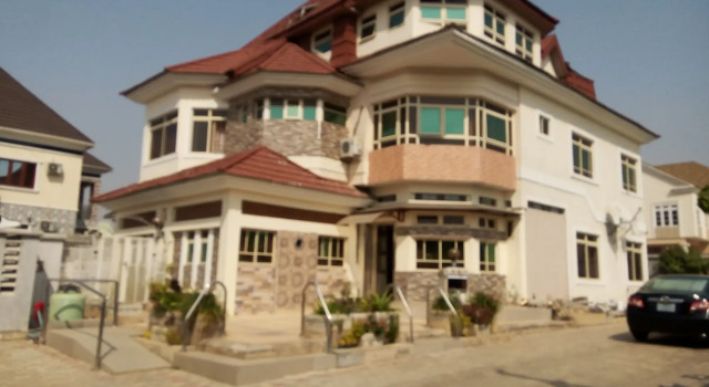 Urban Castle, Book Hotel Kado AbujaMun