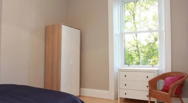 3 Bedroom City Centre Apartment, Забронировать Апартаменты/квартира Апартаменты Эдинбурга, рядом с Scottish Widows Bank Plc, Апартаменты/квартира