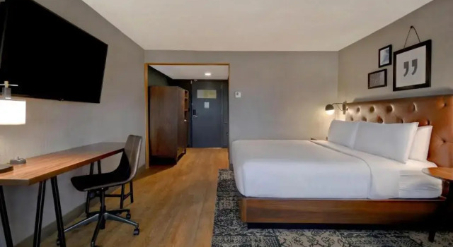 Двухместный номер Deluxe Guest Four Points by Sheraton Boston Newton