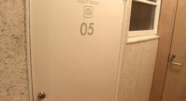 Кровать в общем номере (мужской номер) Guesthouse Banvina shiroyama