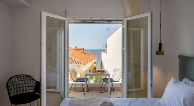 Aiora Suites, Book Guesthouse  