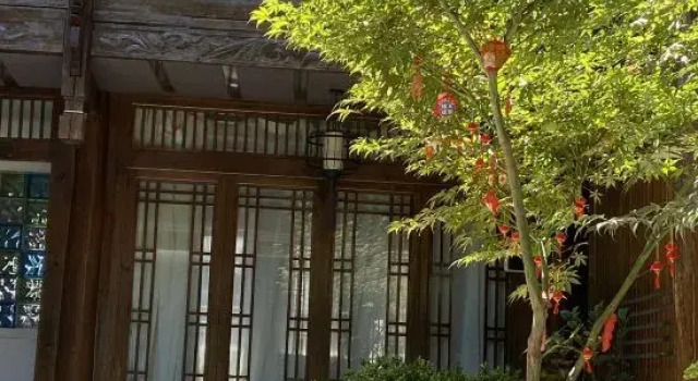 Lijiang Ancient City Xishan Tea House Inn