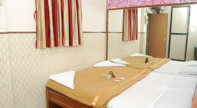 New Shahana - Hostel