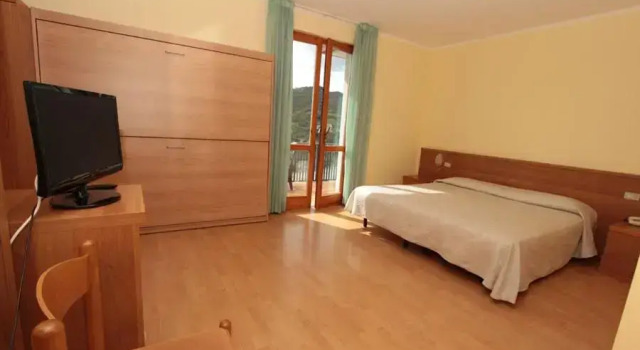 Четырёхместный номер Standard с видом на озеро Park Hotel Faver