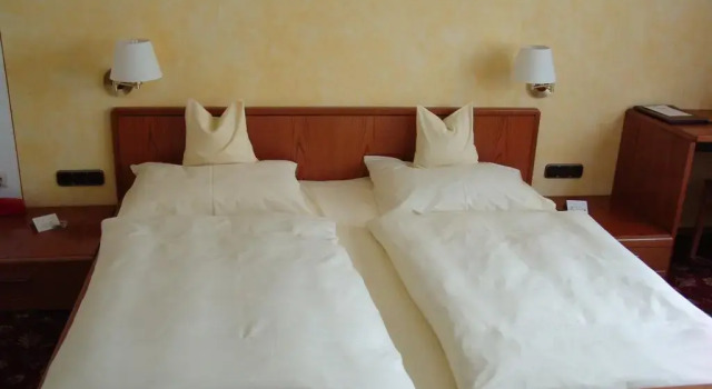 Goldener Schwan Hotel Garni, Reservar Hotel Hotéis de 3 estrelas em Bad Windsheim, 3*