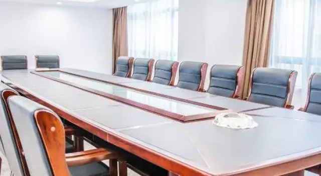 Fengyang Xinmilan International Business Hotel