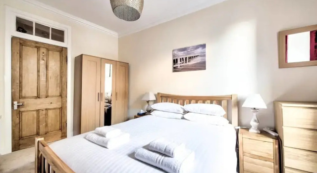 Bright And Airy City Centre Apartment, Забронировать Апартаменты/квартира Апартаменты Эдинбурга, рядом с St George's West Church, Апартаменты/квартира