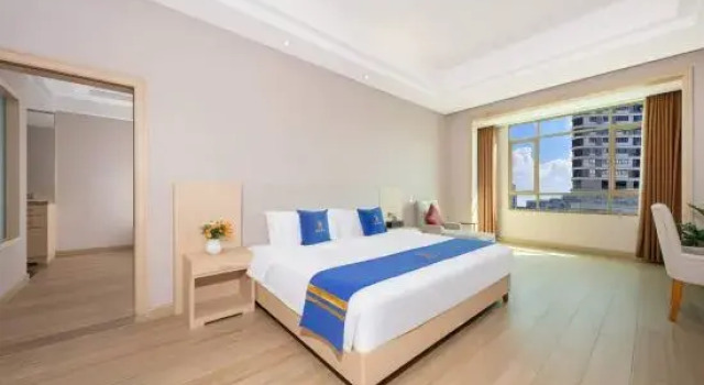 Люкс Business Super 8 by Wyndham Haikou East Railway Station