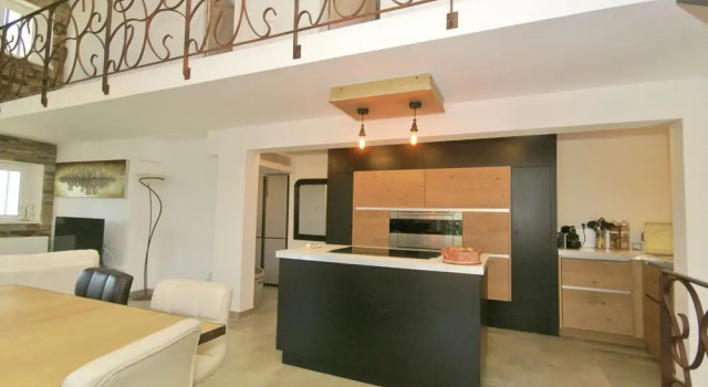 A hidden paradise in the beautiful surroundings of Saint-Remy-de-Provence!, Забронировать Отель Сент-Этьен-дю-Гре Альпий, рядом с Jardin de l’Alchimiste