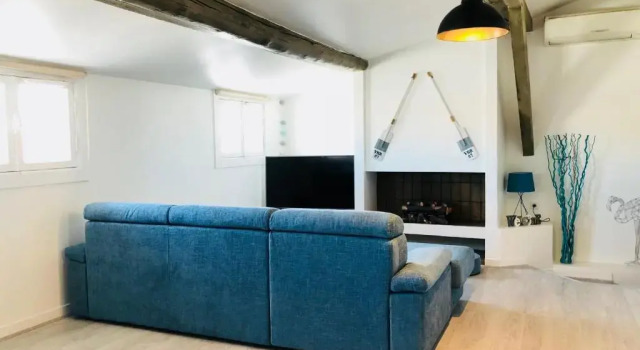Superbe Loft vue Vieux Port en 1ère ligne, Забронировать Апартаменты/квартира Отели Марселя с парковкой, рядом с Национальный театр Марселя Ла Крие, Парковка