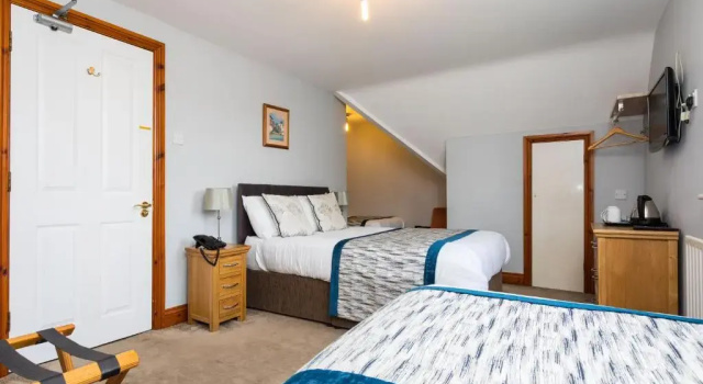 Трёхместный номер Standard The Lawn Guest House Gatwick