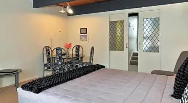 Студия Executive Wylie Court Motor Lodge