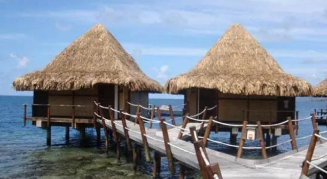 Raiatea Hawaiki Nui, Boek Hotel Uturoa Raiatea