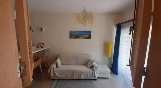1bd in Palm Beach M1 with pool, Book Apartment Germasogeia Limassol