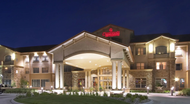 Clubhouse Hotel Suites Sioux Falls