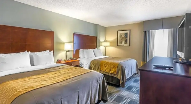 Люкс Superior Comfort Inn SW Omaha I-80