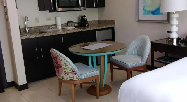 Marina Papagayo Suites