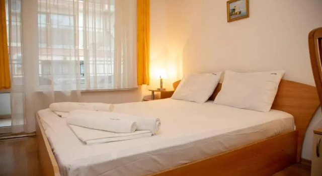 Апартаменты Convenient 1-Bedroom Flat next to Harmanite Beach