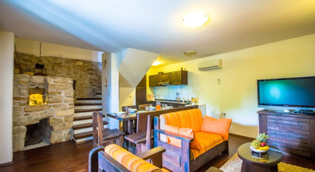Holiday house Marija - with pool: Duboka, Riviera Dubrovnik, Забронировать Вилла Комарна Neretva River Delta