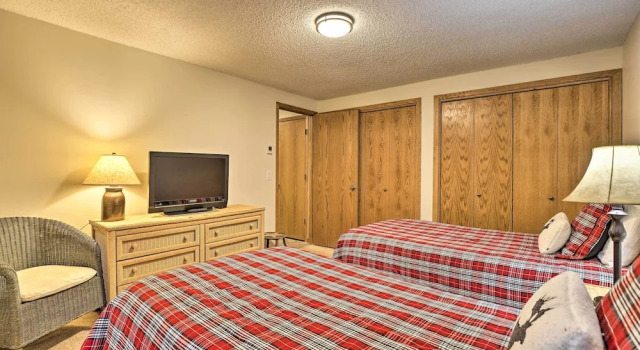 Walk to Lift: Townhome w/ Shuttle in Breckenridge!, Забронировать Апартаменты/квартира Апартаменты Брекенридж, Апартаменты/квартира