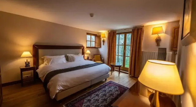 Двухместный номер Classic Auberge Saint Walfrid Hôtel Restaurant & Spa