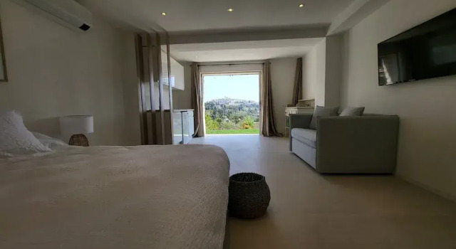 Люкс Comfort Ideal BnB, Luxury Apartments
