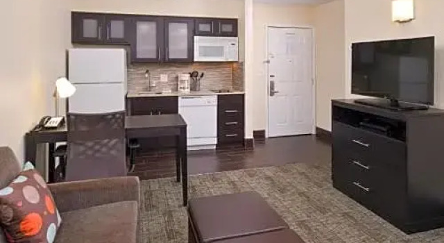 Четырёхместный люкс Staybridge Suites Dallas Addison