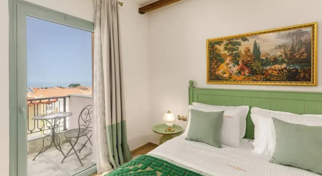 Люкс Superior Meydani Suites