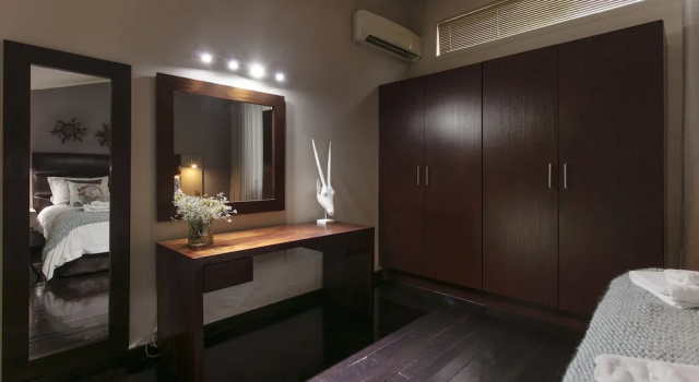 Апартаменты Executive Absolute Farenden Apartments
