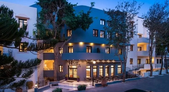 Indigo Suites Collection Adults Only.