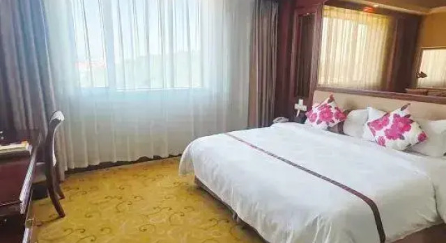 Семейный номер Standard Longzhu Hotel