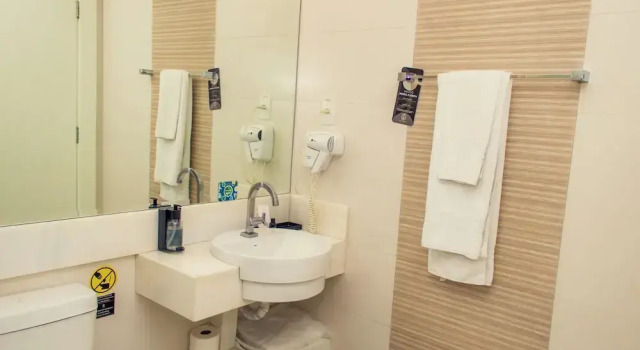 Номер Executive Delmond Hotel