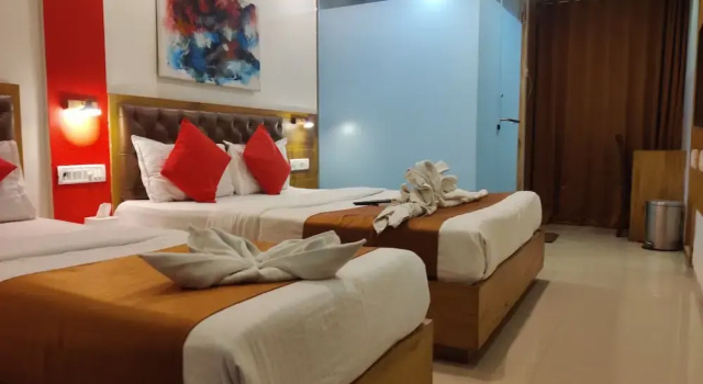 Трёхместный номер Deluxe Grandeur By Avion Palace Near T2 International Airport