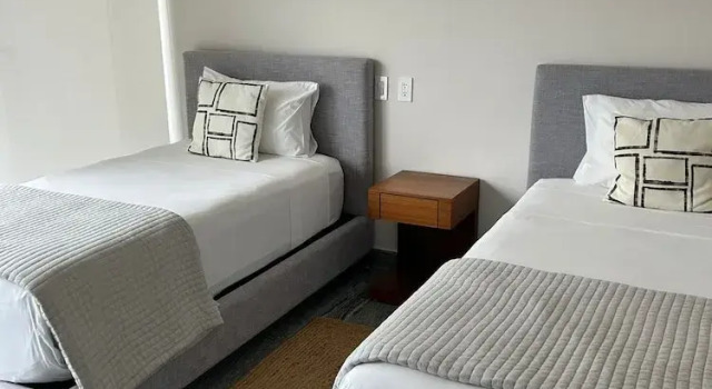 Апартаменты Comfort Exclusive Apartment with rooftop pool