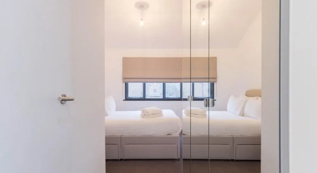 NEW 3 Double Bed House Ravenscourt Park Zone 2, Забронировать Отель Отели Лондона 3 звезды, рядом с The William Morris Society, 3*