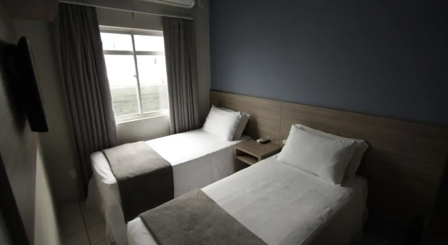 Kennedy Slim Hotel