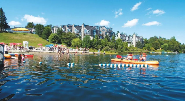 Hôtel Le Chantecler, Book Hotel Hoteller i Sainte-Adele med pool, Swimmingpool