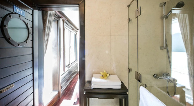 Люкс с балконом Gray Line Private Luxury Cruise