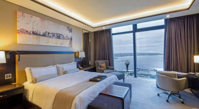 Двухместный номер Fairmont Gold с видом на море Отель Fairmont Baku at the Flame Towers