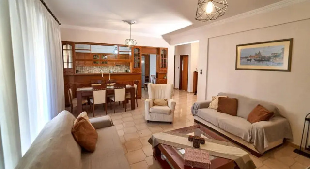 Residence Castello, in Patras, Prenota Hotel Hotel a Peloponneso con parcheggio, Parcheggio
