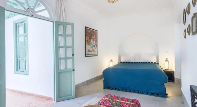 Camera sestupla Standard Riad Helen