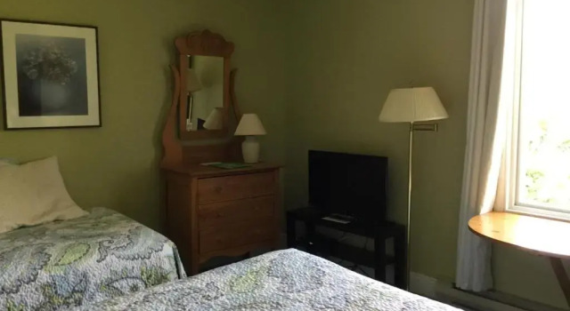 Трёхместный номер Standard Auberge Beausejour