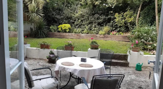 Апартаменты Elegant 2 bed near Hampstead and Camden, sleeps 4