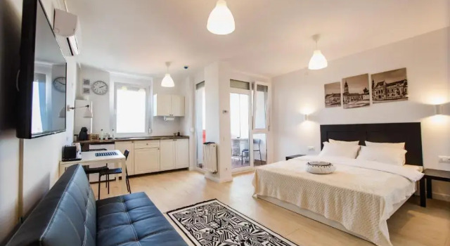 Студия Deluxe Fresh Studio in Central Oradea