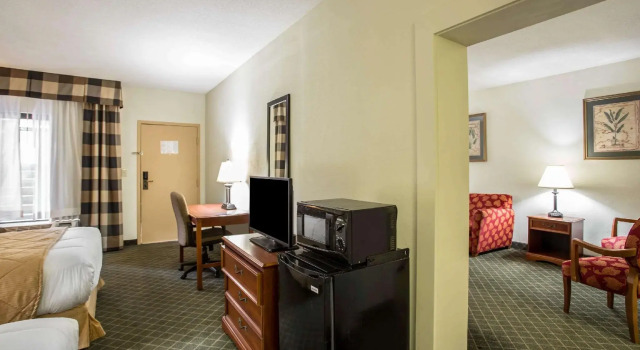 Двухместный люкс Clarion Inn & Suites Aiken South