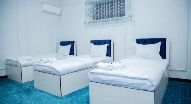 Трёхместный номер Standard Lola Hotel