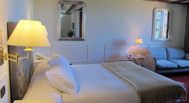 Четырёхместный полулюкс Hotel Rural Hacienda del Buen Suceso