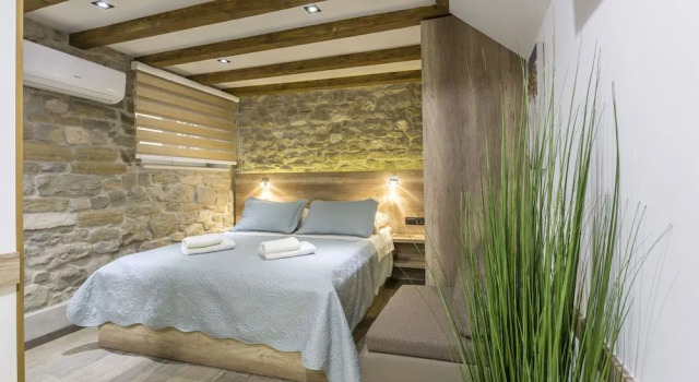 Reval Luxury Stone House Apartments