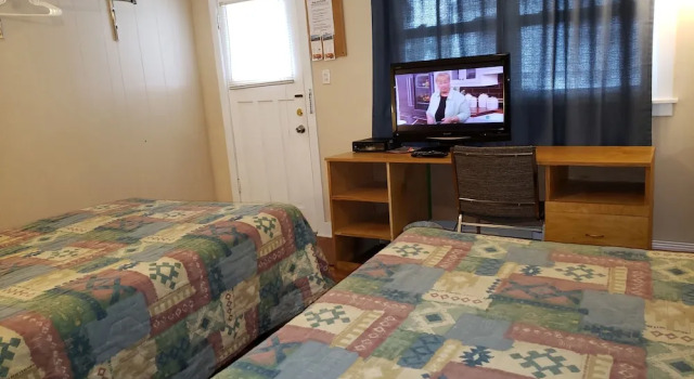 Четырёхместный номер Comfort Regent Motel